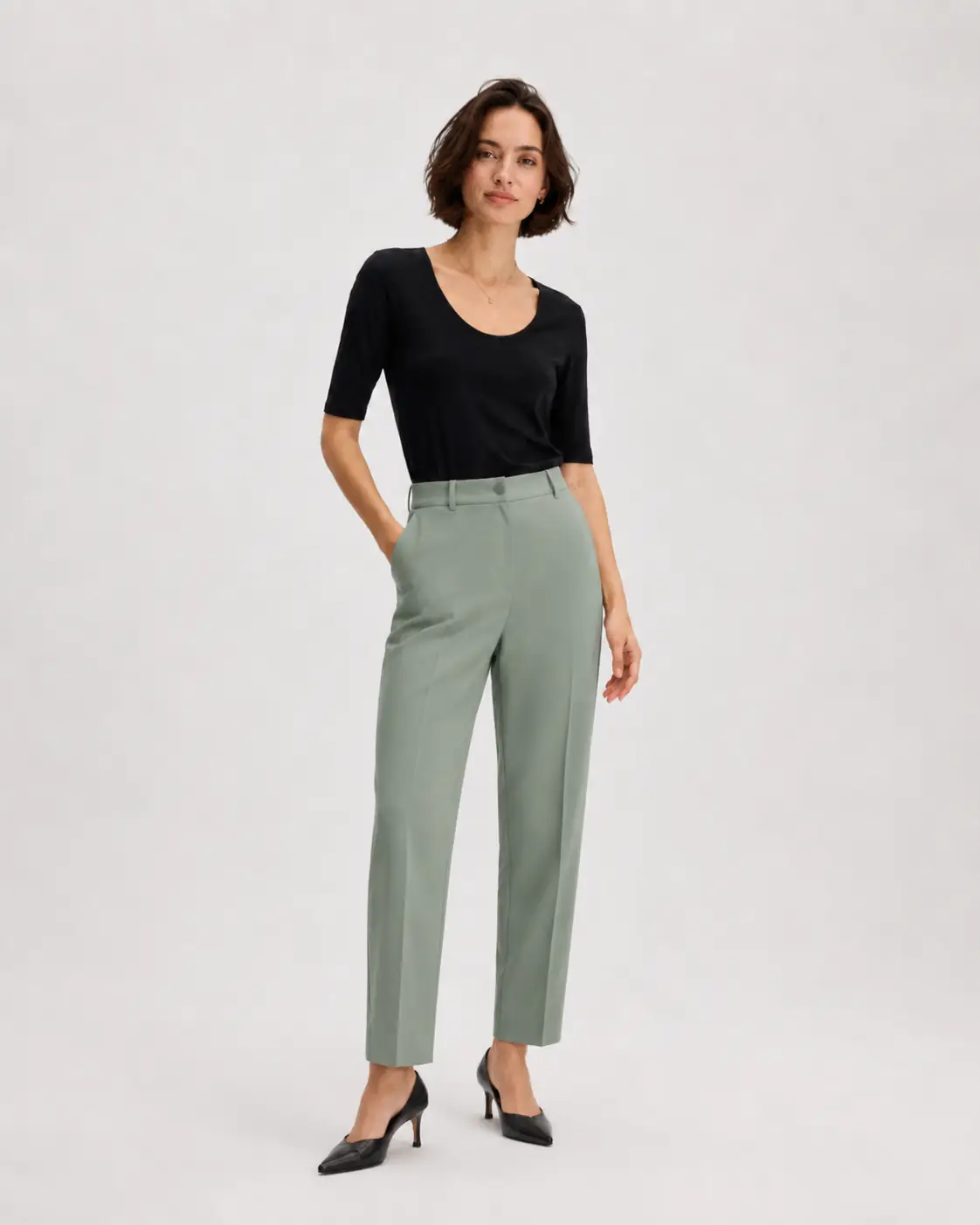 Slim Stretch Scoop Top1